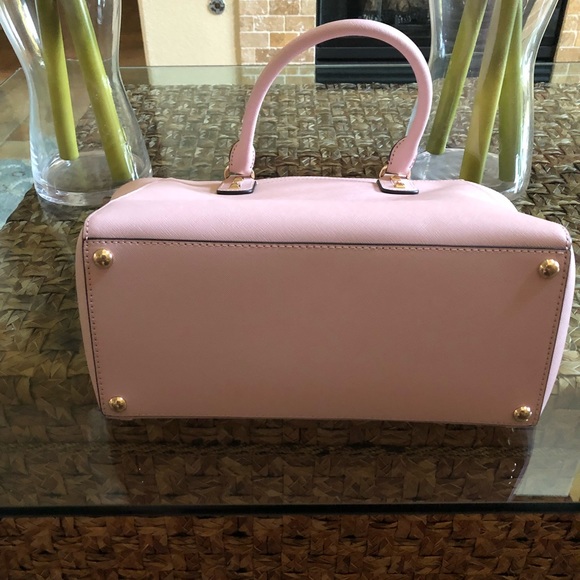 Michael Kors Handbag - Picture 6 of 8